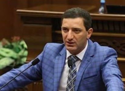 Դուք պատկերացնում ե՞ք այս մարդուն՝ զենքը ձեռքին. Գեւորգ Պետրոսյանը` նախարարի մասին