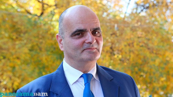 Адвокат: Манвела Григоряна без суда и следствия обрекли на медленную смерть