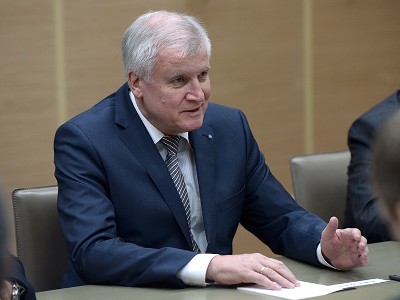 Բավարիայի վարչապետը Մերկելին կոչ է արել փոխել քաղաքական կուրսը