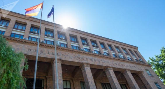 «Դարձ ի շրջանս յուր». հայտնի է` ով է կրկին ընտրվել ԵՊՀ հոգաբարձուների խորհրդի նախագահ