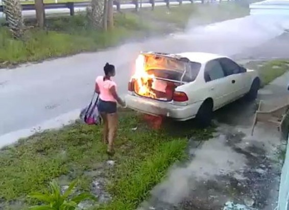 Վրիժառու ամերիկուհին նախկին ընկերոջ մեքենայի փոխարեն ուրիշի մեքենան է այրել