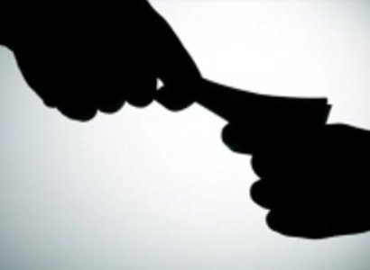 Երկու անձ ձերբակալվել է՝ պարտադիր զինծառայությունից ազատելու, տարկետում տրամադրելու, կաշառք տալուն օժանդակելու համար