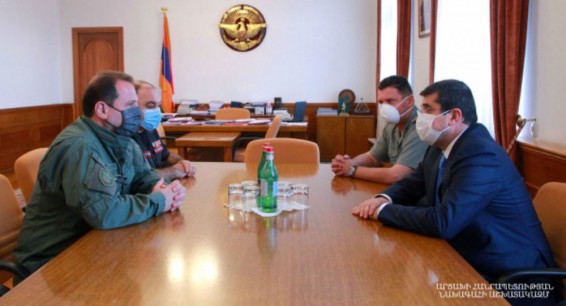 Դավիթ Տոնոյանն Արցախում է. նրան ընդունել է Արայիկ Հարությունյանը