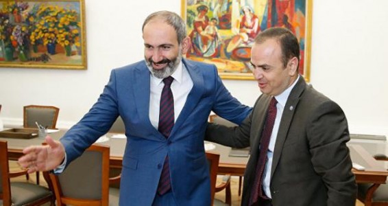Нет на земле ужаснее напасти, чем идиот, дорвавшийся до власти