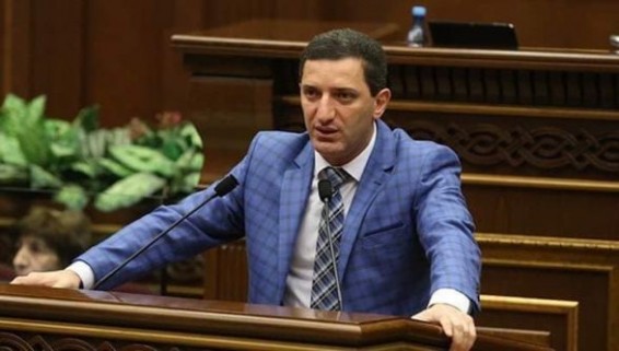 Ինչ-որ անձանց վրայով հագուստ են կարում պետական մարմինների միջոցով, ամոթ է․ Գևորգ Պետրոսյանը՝ Սահմանադրական և Վճռաբեկ դատարանների միավորման մասին