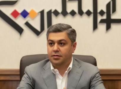 Պաշտոնյաների մեկնաբանությունները դուրս են պետականության սահմանների ընկալումից, սա անվտանգության խնդիր է. Արթուր Վանեցյան