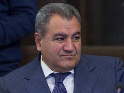 Բերման են ենթարկել Իշխան Զաքարյանին, որդուն եւ եղբորը. Hraparak.am