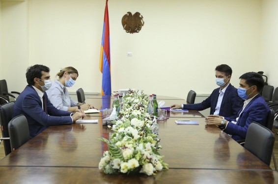 ՀՀ բարձր տեխնոլոգիական արդյունաբերության նախարարը հանդիպում է ունեցել ԱՏՁՄ միության նորանշանակ տնօրեն Րաֆֆի Քասսարջյանի հետ