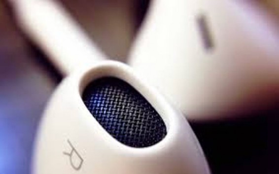 Մարդիկ արդեն բողոքում են Apple-ի ներկայացրած AirPods նորագույն անլար ականջակալներից