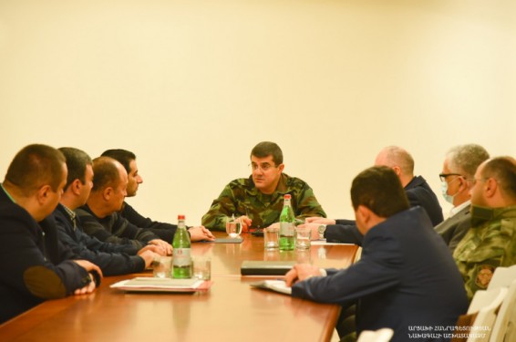 «Հանրային մակարդակում յուրաքանչյուր խնդիր պետք է արագ լուծում ստանա». Արայիկ Հարությունյանի գլխավորությամբ տեղի է ունեցել Արցախի ԱԽ արտահերթ նիստ
