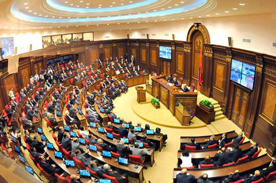 ԱԺ-ն երկրորդ ընթերցմամբ և ամբողջությամբ ընդունեց ռազմական դրության սահմանափակումները խախտելու համար տույժեր սահմանելու մասին օրենքի նախագիծը
