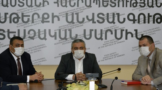 Քննարկվել են պատերազմական դրությունում անասնահամաճարակային իրավիճակի վերահսկողության առաջնահերթությունները Սննդամթերքի անվտանգության տեսչակա