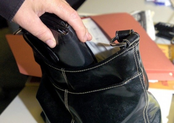 Ավտոբուսում կատարված գողությունը բացահայտվեց