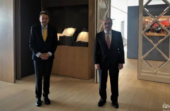 ՀՀ ԱԳ նախարարը հանդիպել է ԿԽՄԿ նախագահի հետ․ կողմերն ընդգծել են կրակի անհապաղ դադարեցման վերաբերյալ պայմանավորվածությունների կյանքի կոչման անհրաժեշտությունը