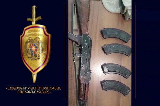 Վարդենիսի ոստիկաններն Արցախից բերված «Կալաշնիկովի» ինքնաձիգ են հայտնաբերել