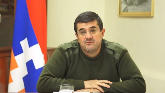 Արցախի ԱԺ խմբակցությունները պահանջում են Արայիկ Հարությունյանի հրաժարականը