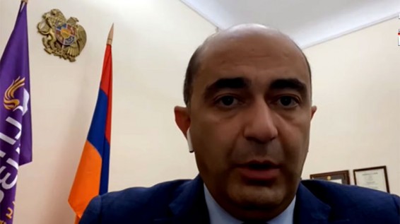 Քաղաքում կան զինված մարդիկ, եթե չգաք ԱԺ, այդ մարդիկ սկսելու են իրար խփել. Մարուքյանն՝ իմքայլականներին