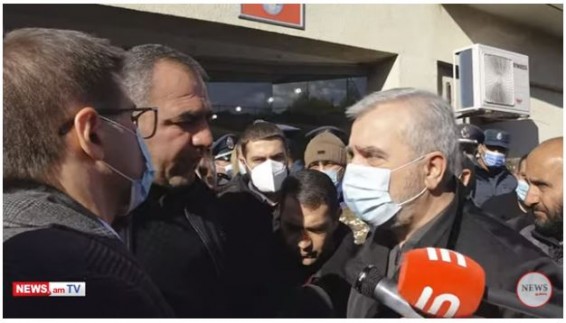 Акция протеста родственников без вести пропавших: Обратитесь к России для поиска наших детей!