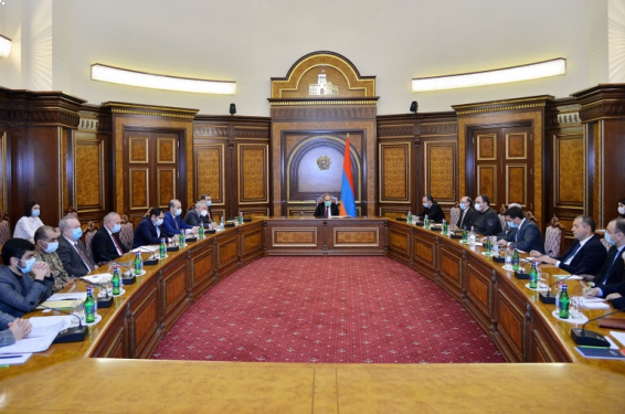 Պետք է իրատեսական ծրագրեր իրականացնել ռազմարդյունաբերության ոլորտում. Փաշինյան