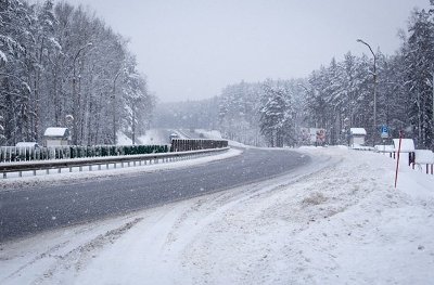 На некоторых участках дорог Армении гололедица
