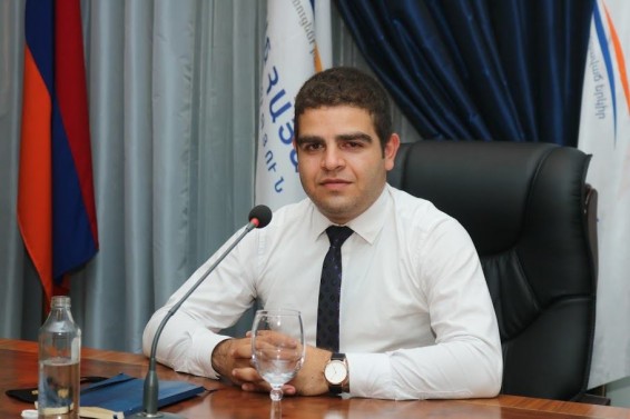 Նիկոլ Փաշինյանը ժամ առաջ պետք է հեռանա, այլապես քաոսային իրավիճակը երկրում էլ ավելի կխորանա...