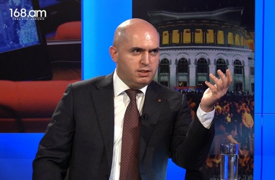 «Այդ շարժման տերը ժողովուրդն է, խողովակները՝ 17 կուսակցությունները, հրավիրվող ապագա կառավարիչը՝ Մանուկյանը». Արմեն Աշոտյան