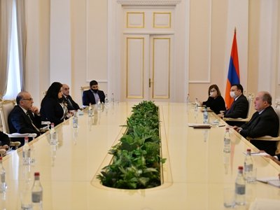 «Նախապատրաստել եմ իրավիճակից դուրս գալու ճանապարհային քարտեզ». Արմեն Սարգսյանը՝ «Այլընտրանք»-ի ներկայացուցիչներին