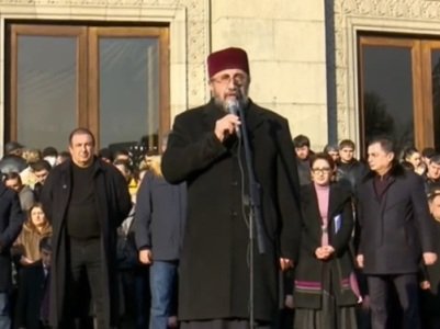 Глава Ширакской епархии ААЦ: Ответственный и главный виновник всего этого должен уйти, уступив арену новым людям
