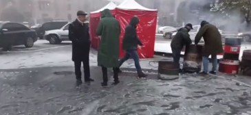 Փաշինյանի հրաժարականը պահանջող քաղաքացիները գիշերել են Հանրապետության հրապարակում