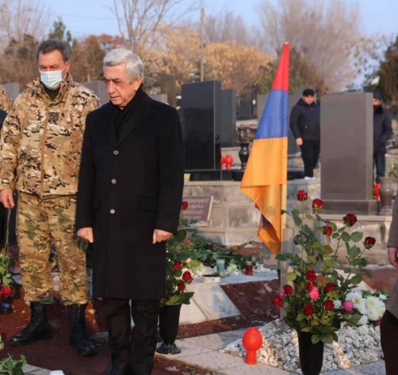 Սերժ Սարգսյանն այցելել է «Եռաբլուր»