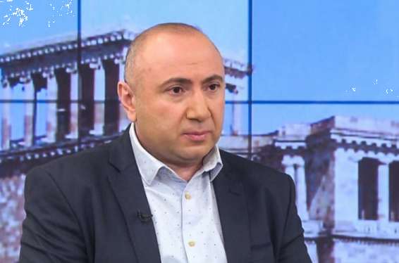 Իր հոդվածում Փաշինյանը տողատակերով նախապատրաստում է ՀՀ մյուս մարզերի տարածքներն էլ վերաձևելու՝ Ադրբեջանի իրավունքն ու պաշտպանում Մեղրիով թուրքին ճանապարհ տալու հեռանկարը. Ա. Թևանյան