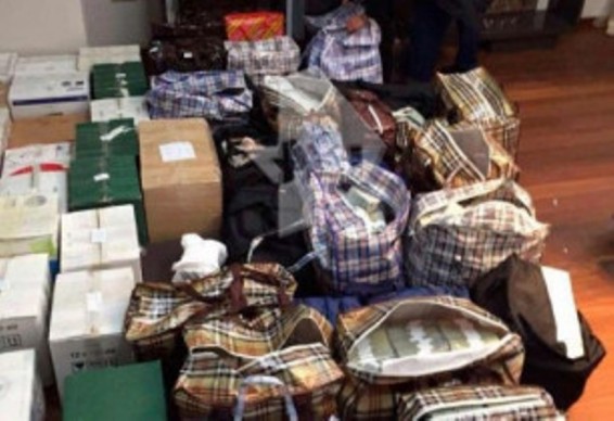 Ռուս պաշտոնյայի տանը հայտնաբերված ավելի քան 1 տոննա քաշով դոլարների և եվրոների ծագման վարկած է առաջ քաշվել