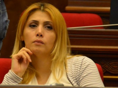 Տոտալիտար աղանդի վարքագիծ. Էլինար Վարդանյան