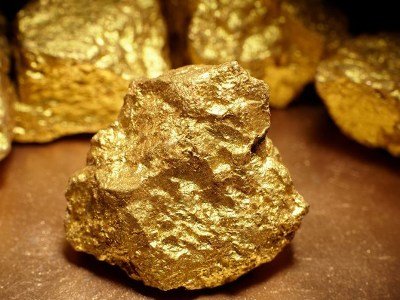Ոսկու գինն աճում է թույլ դոլարի ֆոնին