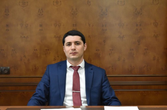 ԱԱԾ տնօրենին պաշտոնից ազատում է վարչապետը, կոռեկտ չէ, որ ես անդրադառնամ այդ հարցին, իսկ Հակակոռուպցիոն կոմիտեն ստեղծված չէ, և հիմք չունեմ չստեղծված մարմնի մասին խոսելու. Արգիշտի Քյարամյան