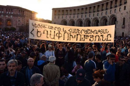 «Փաստ». Նիկոլ Փաշինյանն ու իր թիմը միակ «փրկօղակ» համարում են ժամանակը