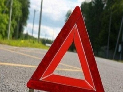 Իսակովի պողոտայում ավտոմեքենան դուրս է եկել ճանապարհի երթևեկելի հատվածից և բախվել էլեկտրական սյանը. կան տուժածներ