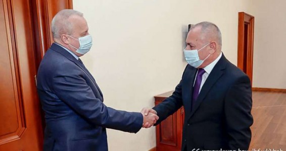 ԱԻ նախարարը հանդիպել է Հայաստանում ՌԴ դեսպան Սերգեյ Կոպիրկինի հետ