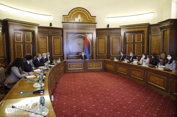 Շարունակվում են 2022 թ. մակրոտնտեսական և հարկաբյուջետային շրջանակի շուրջ քննարկումները․ այսօրվա նիստին արծարծվել է պետական մարմինների կողմից բյուջետային հայտերի ներկայացման հարցը