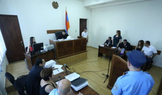 Դատավոր Բալայանն արդարացրեց ծննդկան Մերի Մարգարյանի և նորածնի մահվան գործով մեղադրվող 2 բժշկուհիներին