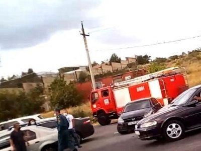 Բախվել են Lexus GX460, Toyota Prius, KIA, Mercedes-Benz, եւ Ford Transit մակնիշների ավտոմեքենաները. կա տուժած