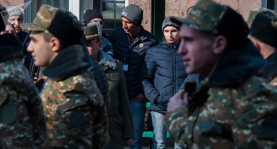 Солдат-срочников из Армении перестали отправлять в Карабах