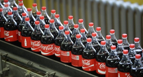 История лидера по загрязнению Земли: Coca-Cola будет продаваться в бумажной бутылке