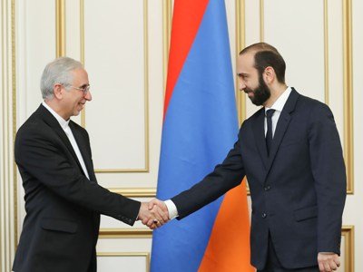 Իրանը չի կարող ձեռնպահ մնալ Արցախի հարցում դիրքորոշում արտահայտելուց. Արարատ Միրզոյանը՝ Իրանի դեսպանին