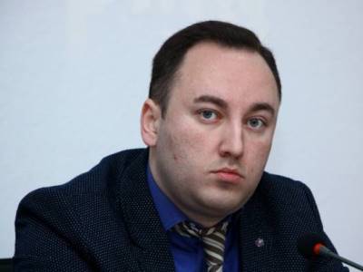 Գախարիայի հրաժարականը պետք է դիտարկել իշխող կուսակցությունում տարբեր խմբերի միջեւ պայքարով. Վրացագետ