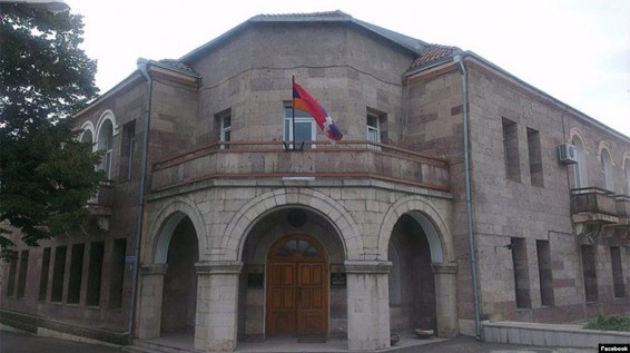 Չնայած այդ արհավիրքներին, Արցախը կանգուն է