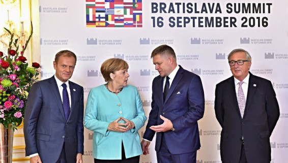 Саммит ЕС впервые прошел без Великобритании