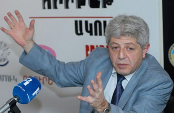 Մենք կոլխոզում չենք, պետությունում ենք և ռազմական շքերթները «տաշի-տուշիի» համար չեն կազմակերպվում. Հարություն Մեսրոբյան