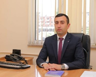 «Ժողովուրդ». Ուշագրավ զարգացումներ. ինչպես է որոշվել ռուսերենը Արցախում դարձնել պաշտոնական լեզու