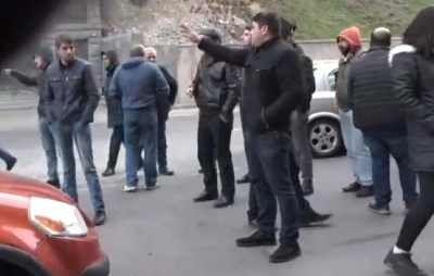 Քաղաքացիներն անհնազանդության ակցիա են անում՝ Փաշինյանի հրաժարականի պահանջով. Փողոցներ են փակվել